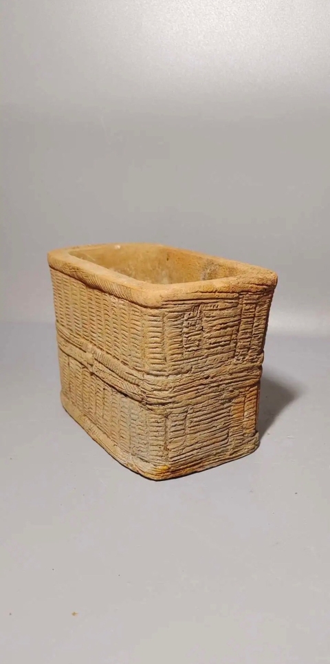 古玩陶瓷陶箱拍賣,當前價格1888元