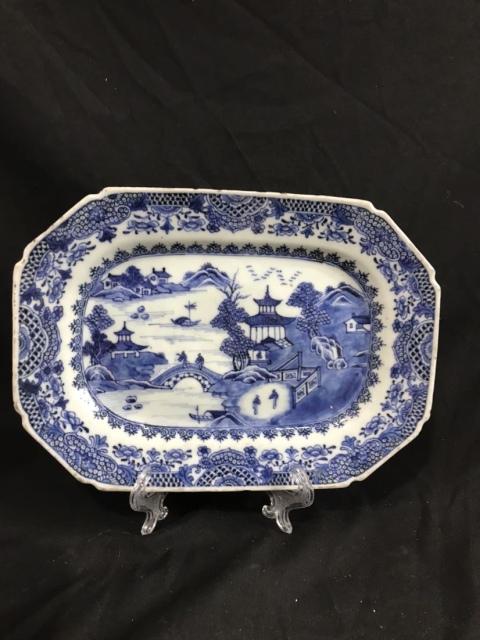 古玩陶瓷清乾隆青花亭臺樓閣山水紋方盤拍賣,當前價格1388元