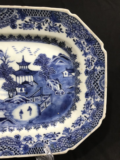 古玩陶瓷清乾隆青花亭臺樓閣山水紋方盤拍賣,當前價格1388元