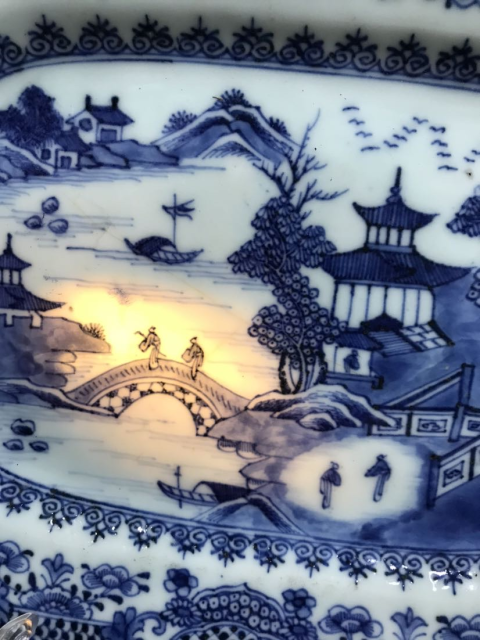 古玩陶瓷清乾隆青花亭臺樓閣山水紋方盤拍賣,當前價格1388元