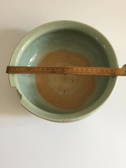 古玩陶瓷龍泉青瓷三足大爐拍賣,當前價格4700元