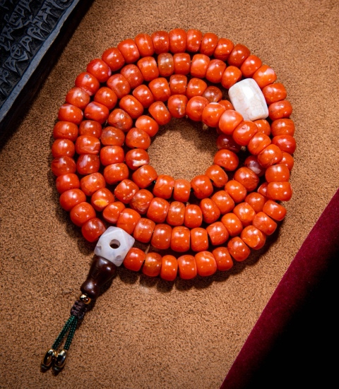 古玩玉器清代藏傳珍品老甘南紅天然瑪瑙珠串(珍藏級)拍賣，當前價格12800元