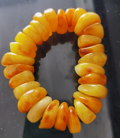 古玩雜項天然無優化大尺寸雞油蜜蠟餅手串拍賣，當前價格3500元