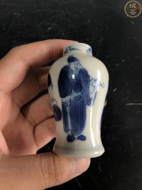 古玩陶瓷青花人物紋小瓶拍賣，當前價格2500元