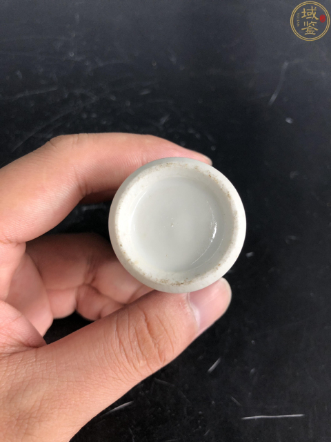 古玩陶瓷青花人物紋小瓶拍賣，當前價格2500元