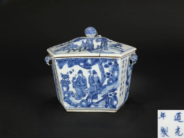 古玩陶瓷青花人物海棠雙耳盒拍賣，當前價格15000元