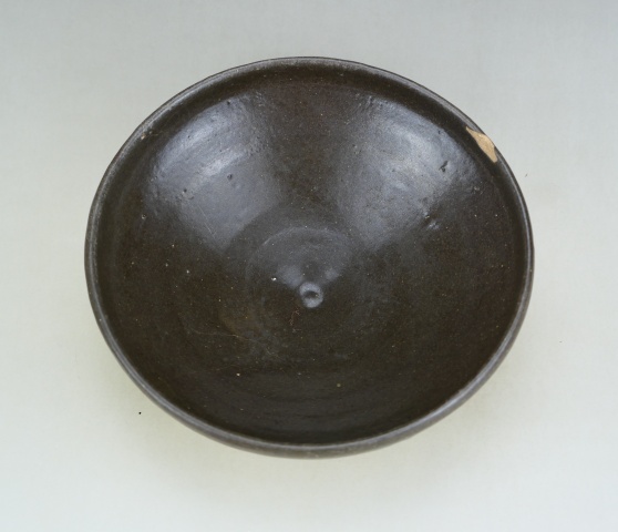 古玩陶瓷名窯.元代耀州窯茶葉末釉大碗(1279-1368)拍賣,當(dāng)前價格4300元