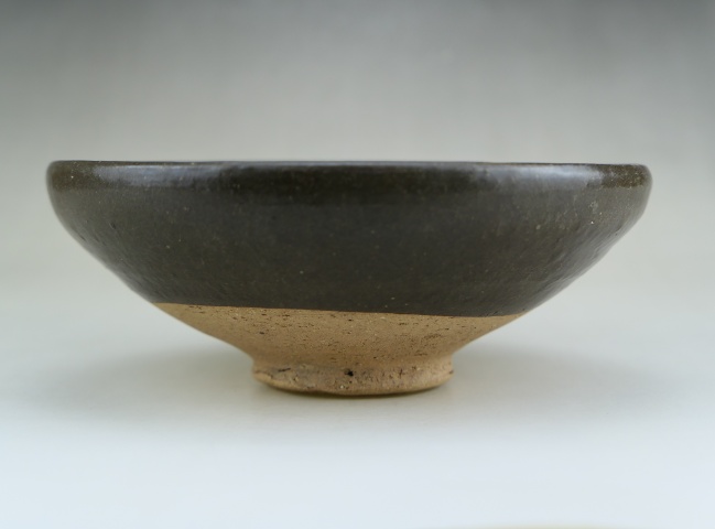 古玩陶瓷名窯.元代耀州窯茶葉末釉大碗(1279-1368)拍賣,當(dāng)前價格4300元