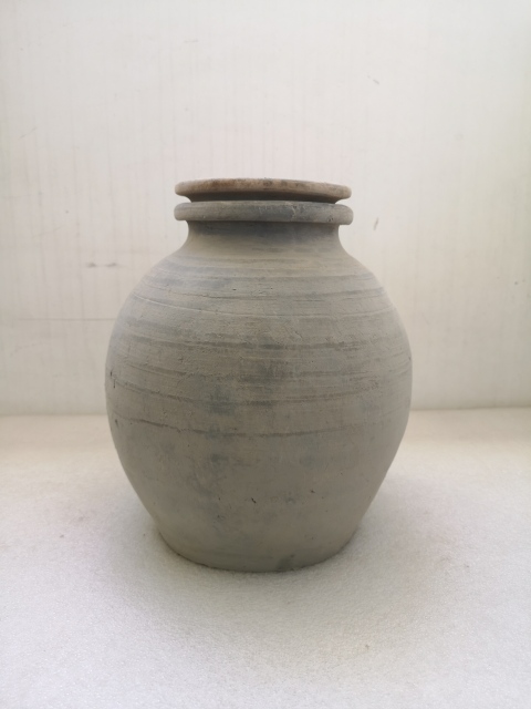 古玩陶瓷黑陶唇口蓋罐拍賣,當前價格850元