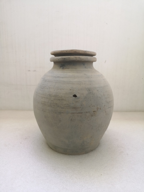 古玩陶瓷黑陶唇口蓋罐拍賣,當前價格850元