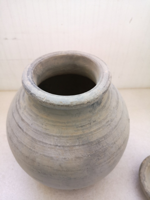 古玩陶瓷黑陶唇口蓋罐拍賣,當前價格850元