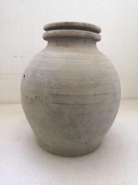 古玩陶瓷黑陶唇口蓋罐拍賣,當前價格850元