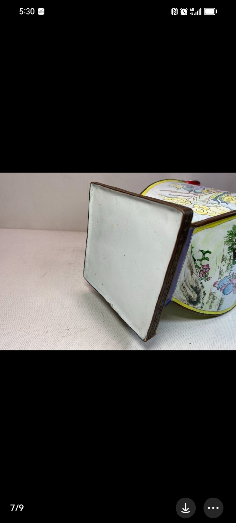 古玩陶瓷嬰戲紋雙耳四方瓶拍賣，當前價格10000元