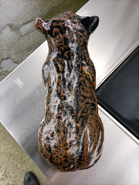 古玩陶瓷磁州窯醬釉虎形枕拍賣，當前價格200元