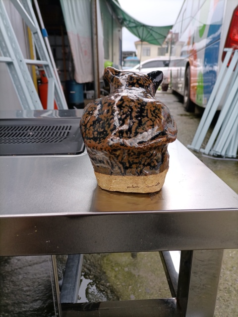 古玩陶瓷磁州窯醬釉虎形枕拍賣，當前價格200元