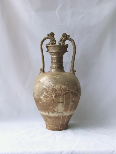古玩陶瓷青釉雙龍瓶拍賣(mài),當(dāng)前價(jià)格80000元