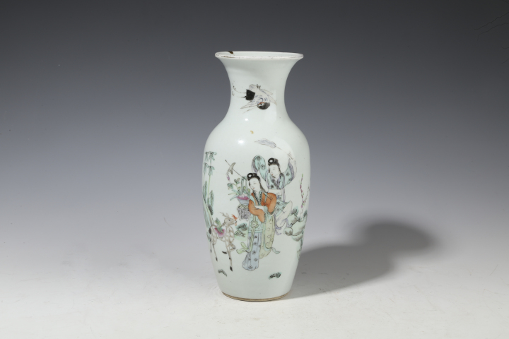 古玩陶瓷麻姑獻(xiàn)壽粉彩人物故事瓶拍賣(mài)，當(dāng)前價(jià)格2800元