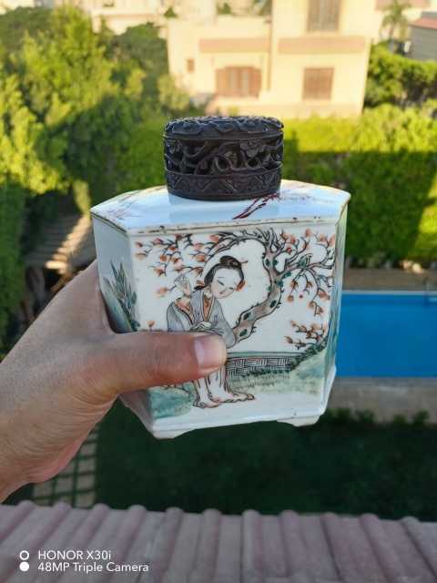 清時代 粉彩 茶葉罐 清時代 粉彩 茶葉罐