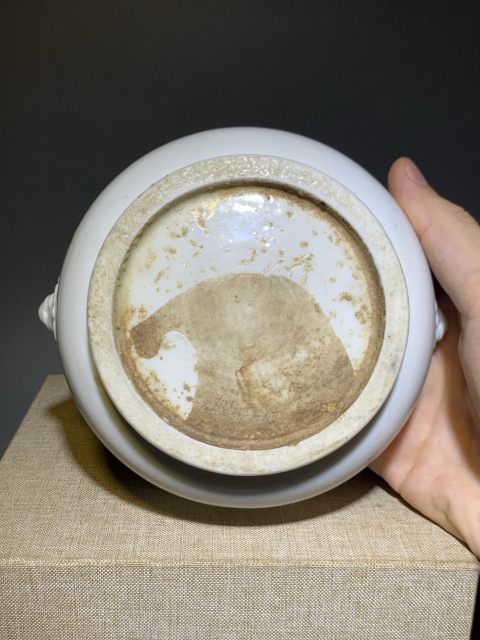 古玩陶瓷明末清初白釉獸耳香爐拍賣,當前價格12888元