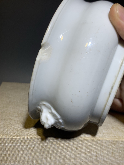 古玩陶瓷明末清初白釉獸耳香爐拍賣,當前價格12888元