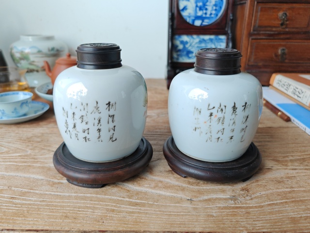 古玩陶瓷江潮宗淺絳彩鶴鹿同春詩文紋罐一對拍賣,當前價格12000元