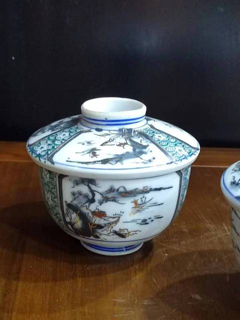 古玩陶瓷民國山水紋青花加彩描金蓋碗一對拍賣，當(dāng)前價格888元