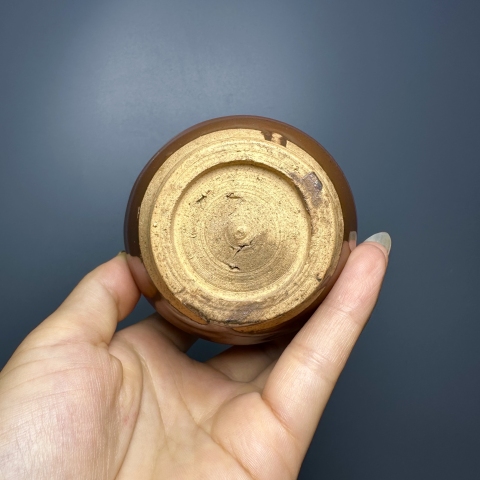 古玩陶瓷元代磁州窯紫金釉蓋罐拍賣,當前價格1580元