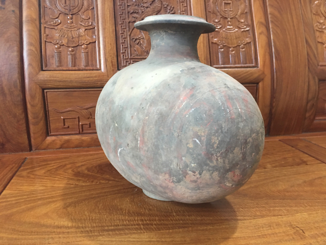 古玩陶瓷少見邊有蓋口漢代點彩繭形壺拍賣,當前價格2888元