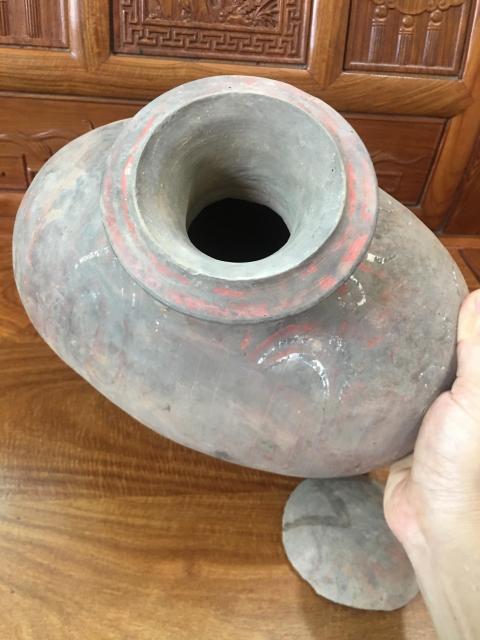 古玩陶瓷少見邊有蓋口漢代點彩繭形壺拍賣,當前價格2888元