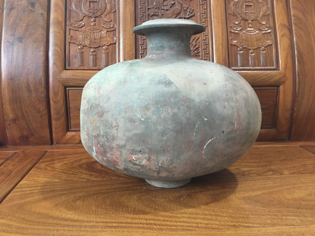 古玩陶瓷少見邊有蓋口漢代點彩繭形壺拍賣,當前價格2888元