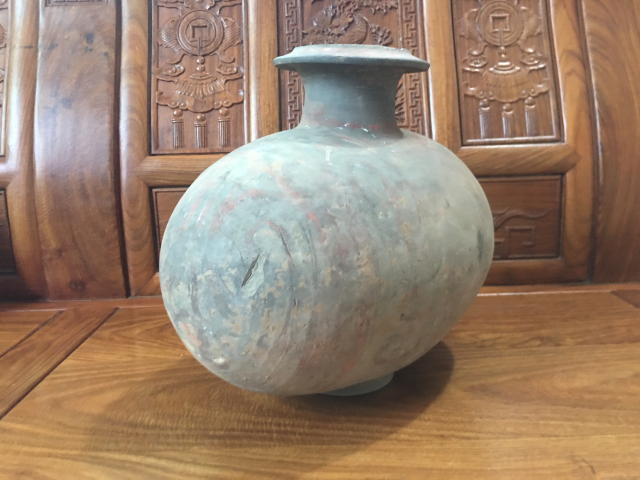 古玩陶瓷少見邊有蓋口漢代點彩繭形壺拍賣,當前價格2888元