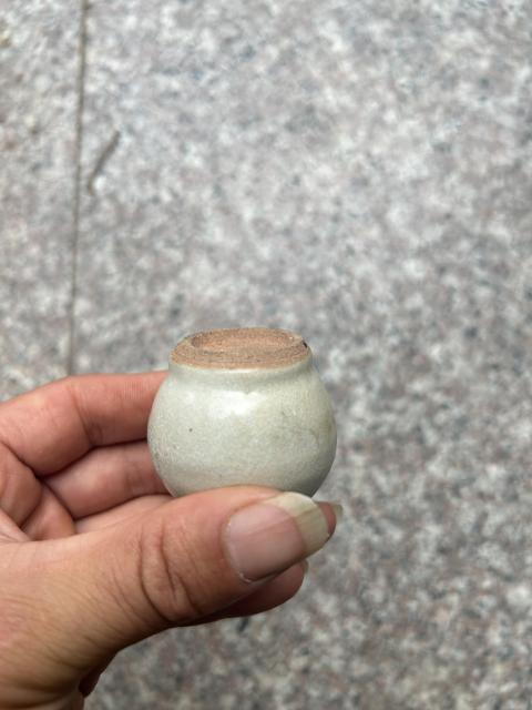 古玩陶瓷明末 哥釉小石榴尊拍賣,當前價格780元