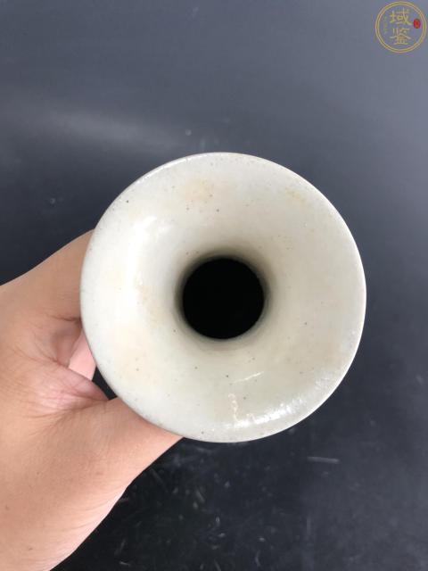 古玩陶瓷清晚期素三彩人物玉壺春瓶拍賣,當前價格4980元
