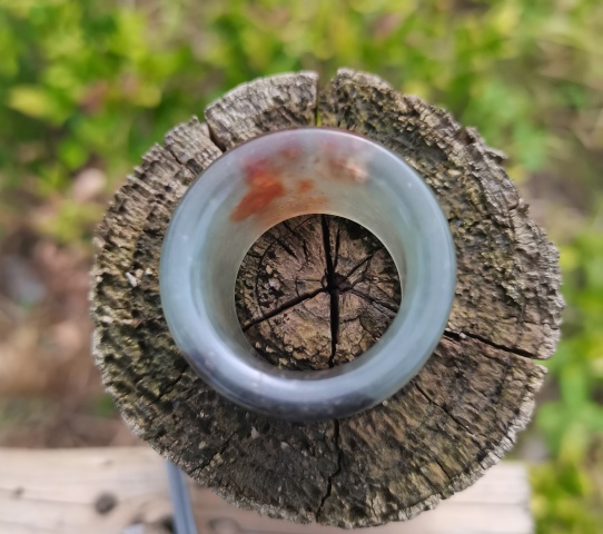 古玩玉器岫玉雕“素紋扳指”拍賣,當(dāng)前價(jià)格0元