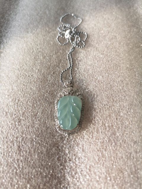 古玩玉器天然翡翠鑲嵌葉子吊墜拍賣，當前價格298元