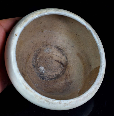 古玩陶瓷【清代】青花山水人物紋三足爐【傳世佳品】拍賣，當(dāng)前價(jià)格188元