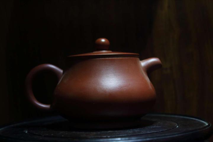 古玩雜項(xiàng)王有寶制?紫砂壺拍賣,當(dāng)前價(jià)格425元