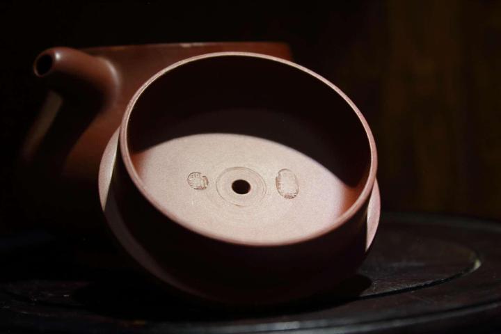 古玩雜項(xiàng)王有寶制?紫砂壺拍賣,當(dāng)前價(jià)格425元