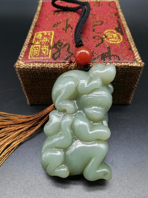 古玩玉器輩輩侯手把件掛件拍賣，當前價格266元