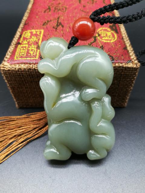 古玩玉器輩輩侯手把件掛件拍賣，當前價格266元