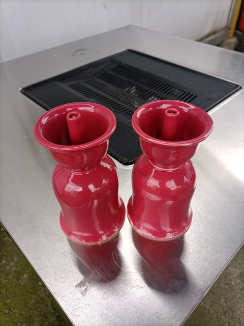 古玩陶瓷紅釉燈臺拍賣，當(dāng)前價格300元