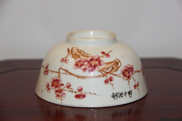 古玩陶瓷江西何義記粉彩干枝梅花紋墩式拍賣,當前價格298元