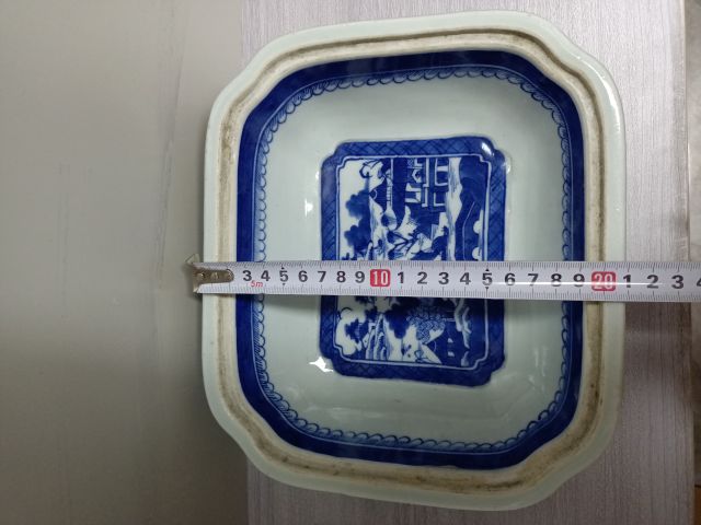 古玩陶瓷青花四方倭角山水亭臺蓋盆拍賣,當(dāng)前價(jià)格2380元