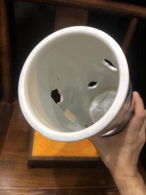 古玩陶瓷(新年放漏中)晚清-百子嬰戲紋-青花鏤空帽筒拍賣,當前價格6680元