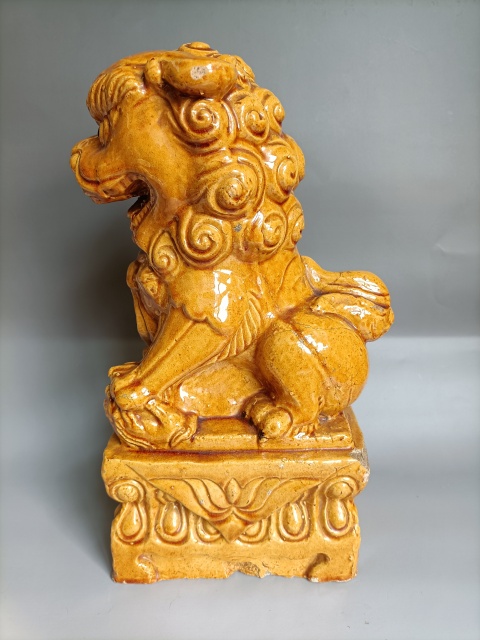 古玩陶瓷黃釉獅子擺件拍賣，當(dāng)前價(jià)格450元