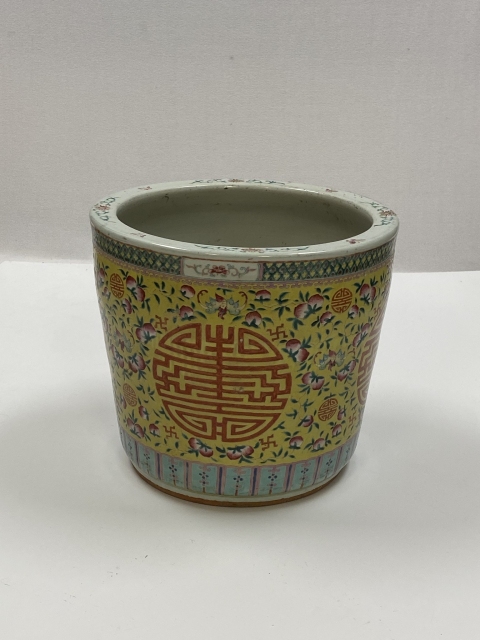 古玩陶瓷晚清黃地粉彩福壽紋花盆拍賣，當前價格32000元