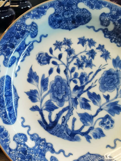 古玩陶瓷康熙翠毛藍青花花卉紋盤拍賣,當前價格3888元