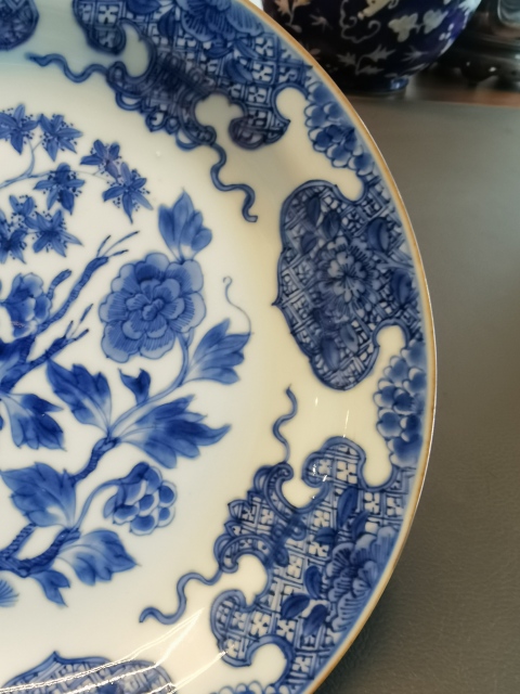 古玩陶瓷康熙翠毛藍青花花卉紋盤拍賣,當前價格3888元