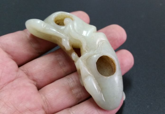 古玩玉器和田玉雕“鶴銜靈芝”水盂拍賣，當前價格580元