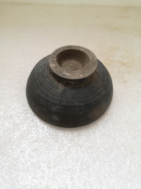古玩陶瓷元代黑陶小碗拍賣,當前價格480元